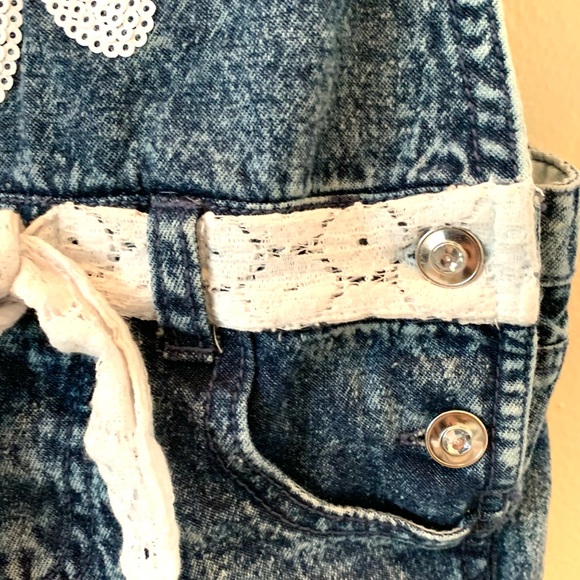 Little Lass “Daisy” overall shorts and tee shirt set , size 6 - Picture 10 of 10